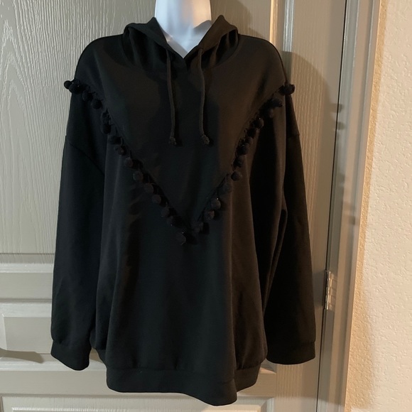 Shein Curve Womens 4XL Black Hooded Pompom Tassels Sweatshirt - Picture 1 of 5